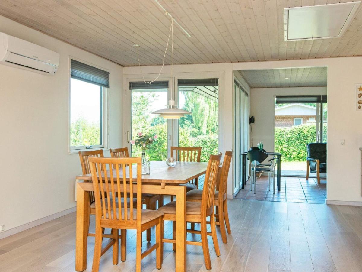 4 Person Holiday Home In B Rkop Børkop Esterno foto